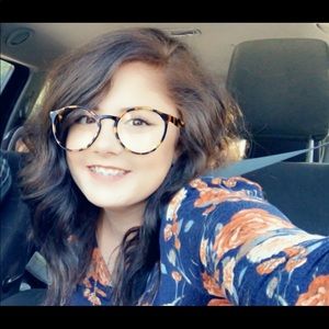 Meet your Posher, Breanna